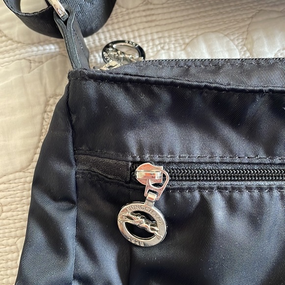 Longchamp Nylon Crossbody black bag - Picture 3 of 12